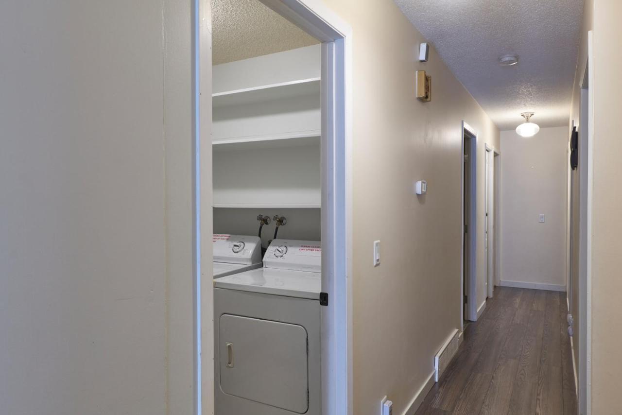 Bowness Suites Calgary Zewnętrze zdjęcie